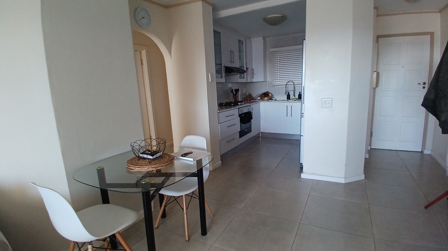 To Let 2 Bedroom Property for Rent in Summerstrand Eastern Cape